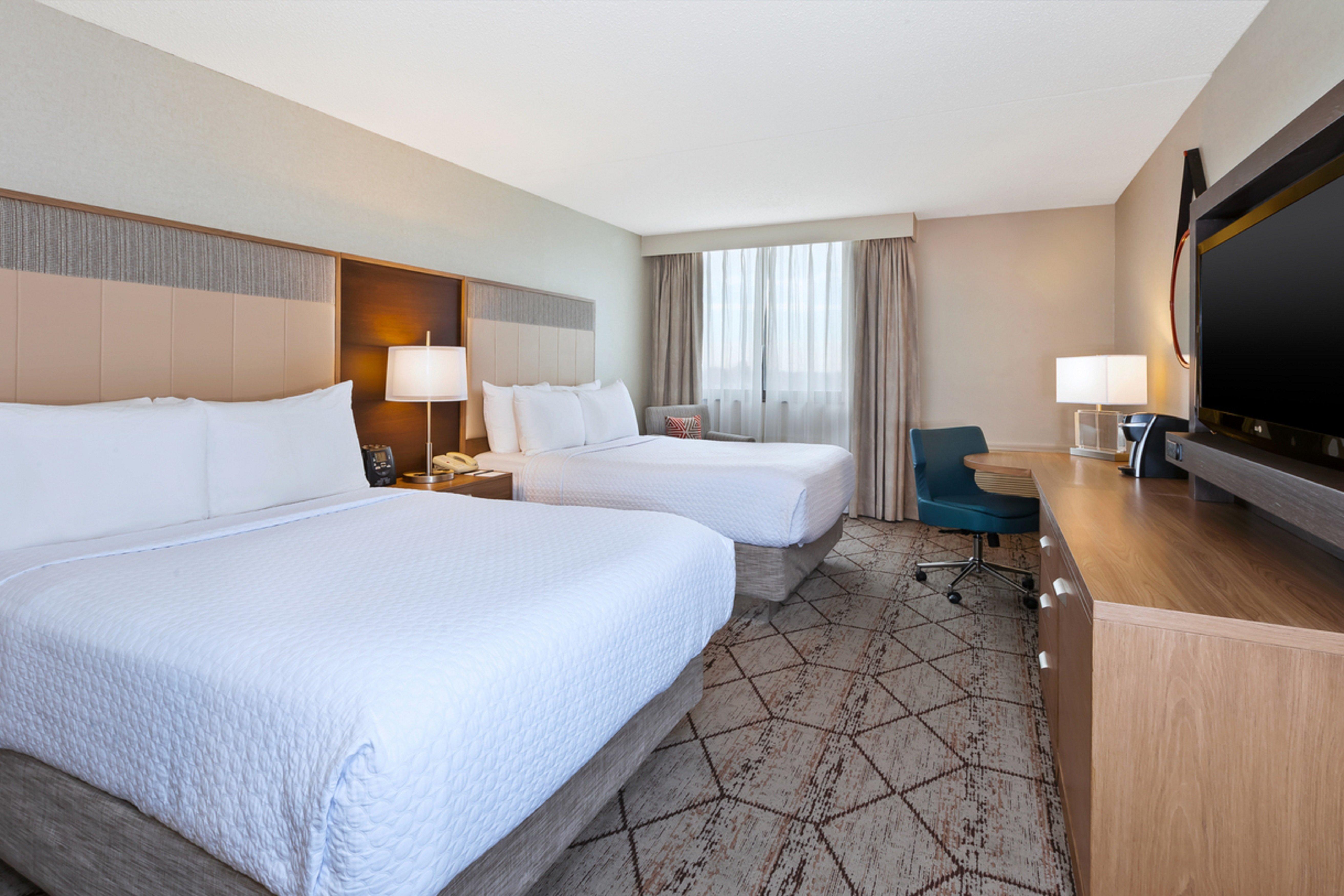 Crowne Plaza Columbus North - Worthington By Ihg Hotel Exterior photo