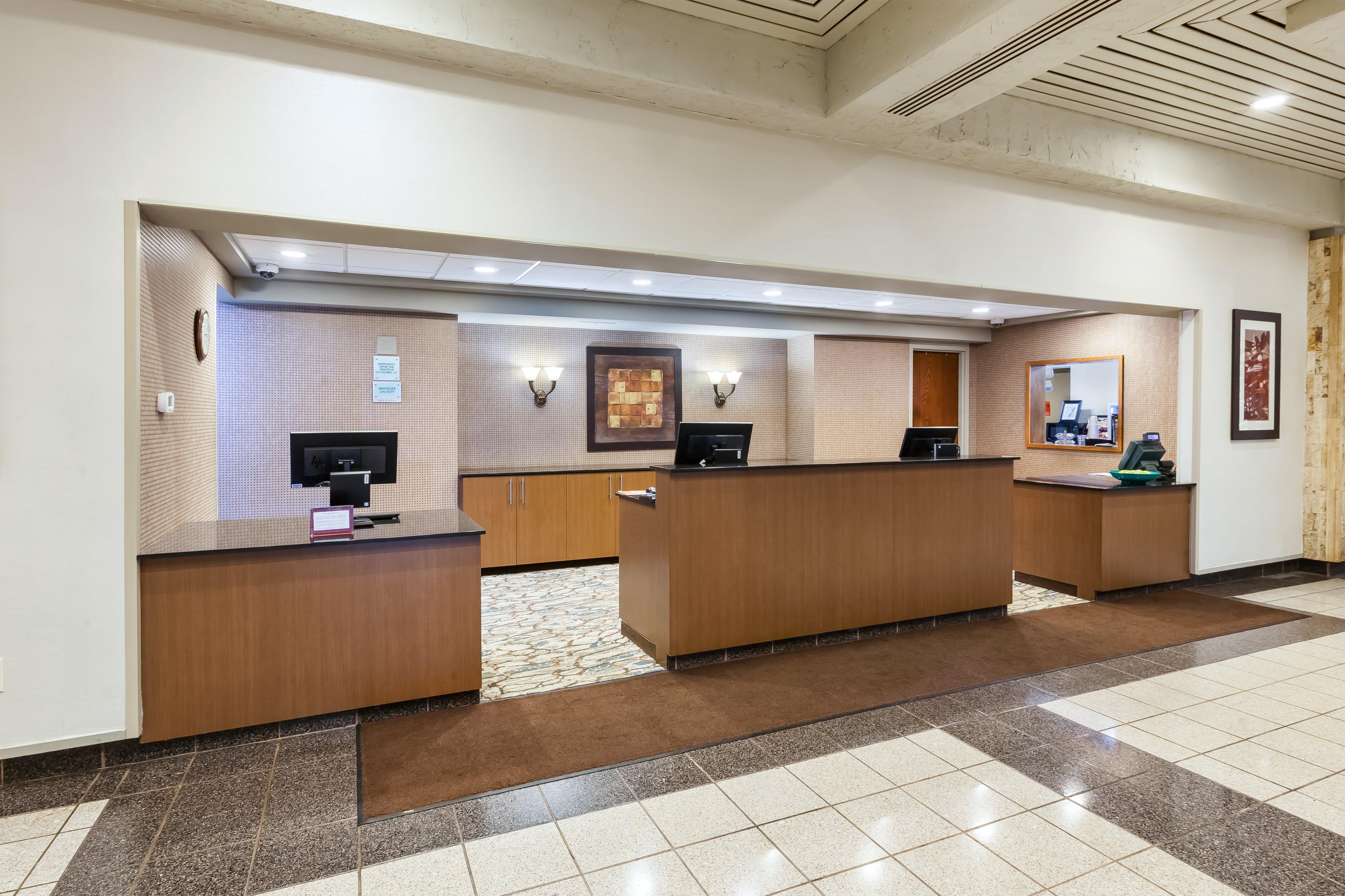 Crowne Plaza Columbus North - Worthington By Ihg Hotel Exterior photo