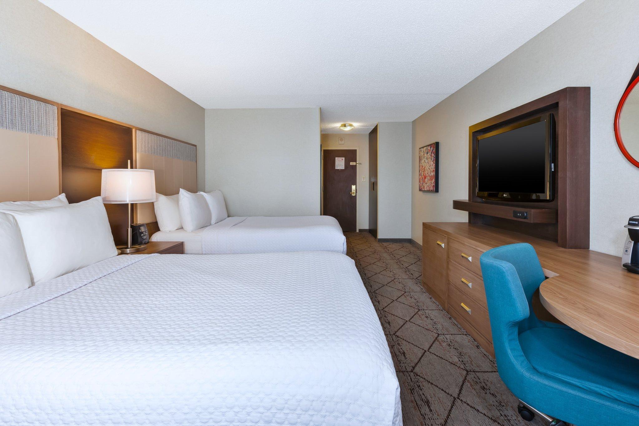 Crowne Plaza Columbus North - Worthington By Ihg Hotel Exterior photo